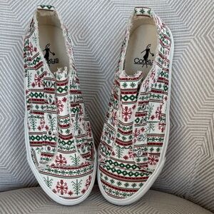 Corkys Babalu slip-on sneakers with a snowflake print - size 7